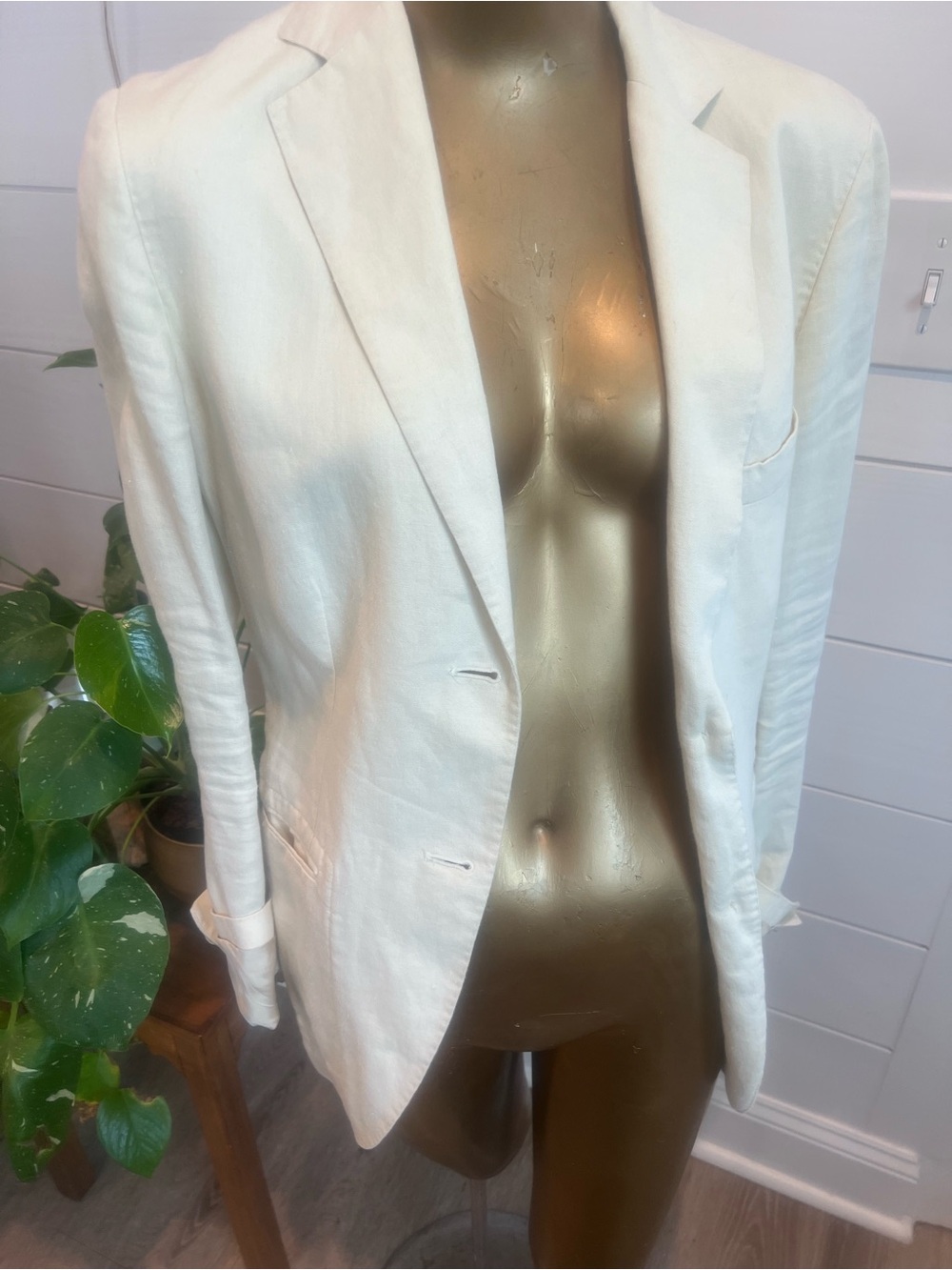 White Womens Linen-Blend Blazer - Classic Single-Breasted Style